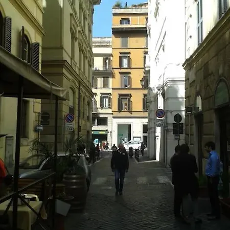 아파트 Barberini 360 *